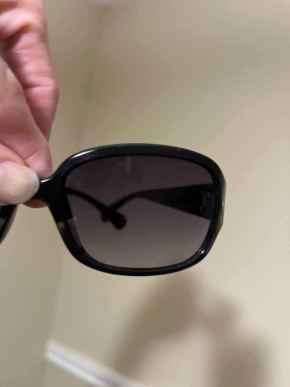 Coach Black Oversized Sunglasses - Picture 12 of 13